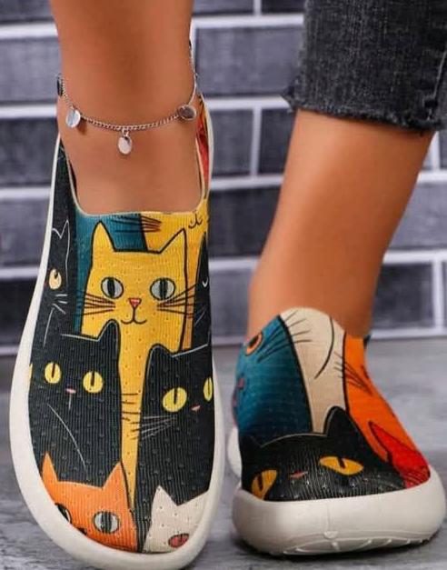 Slip-on jalanõud "Kassid"