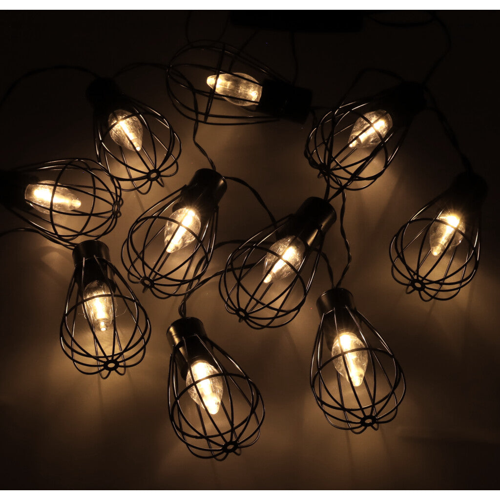 Päikeseenergial töötavad aia LED-lambid