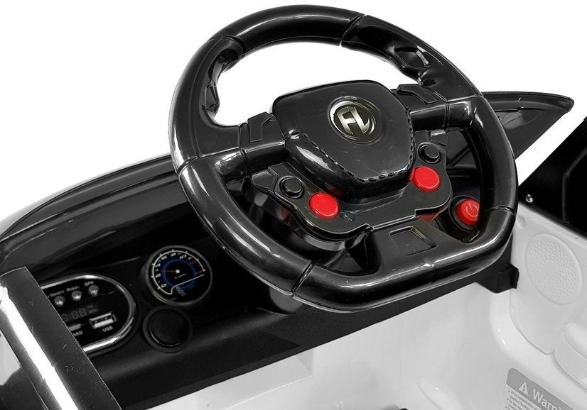HL1638 Electric Ride-On Car – Range Rover Style
